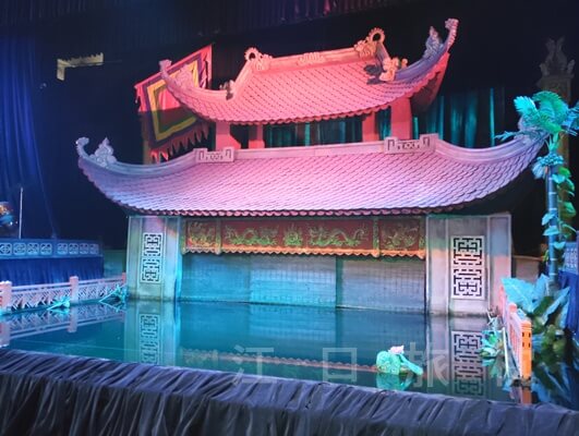 タンロン水上人形劇場